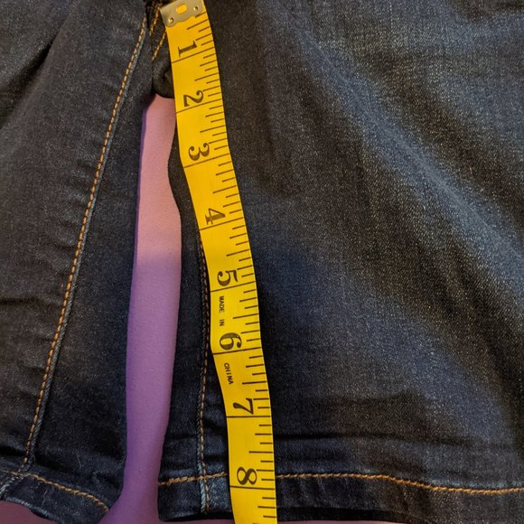 Croft and Barrow jean shorts - Picture 4 of 5